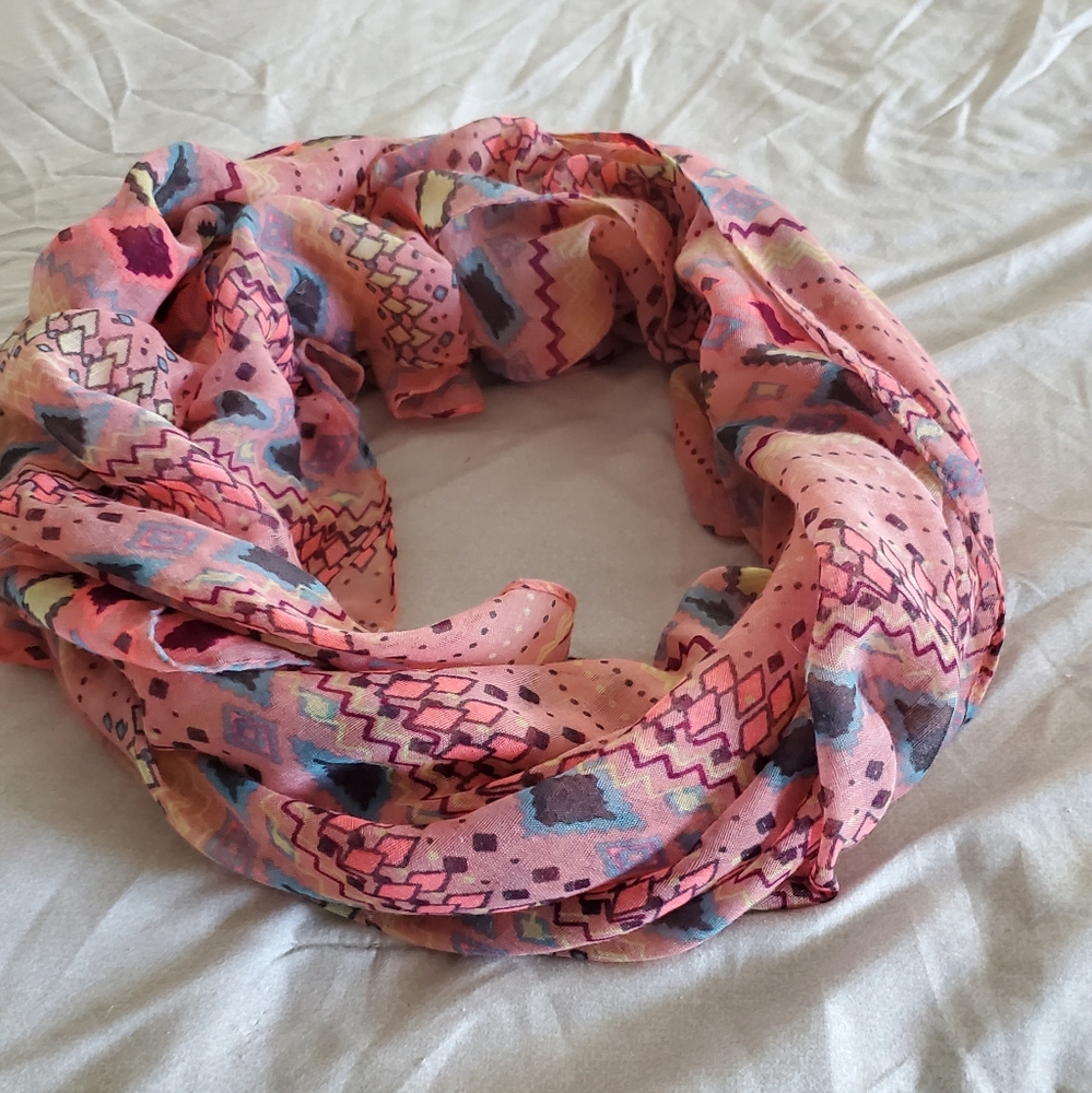 Infinity scarf - Picture 2 of 3